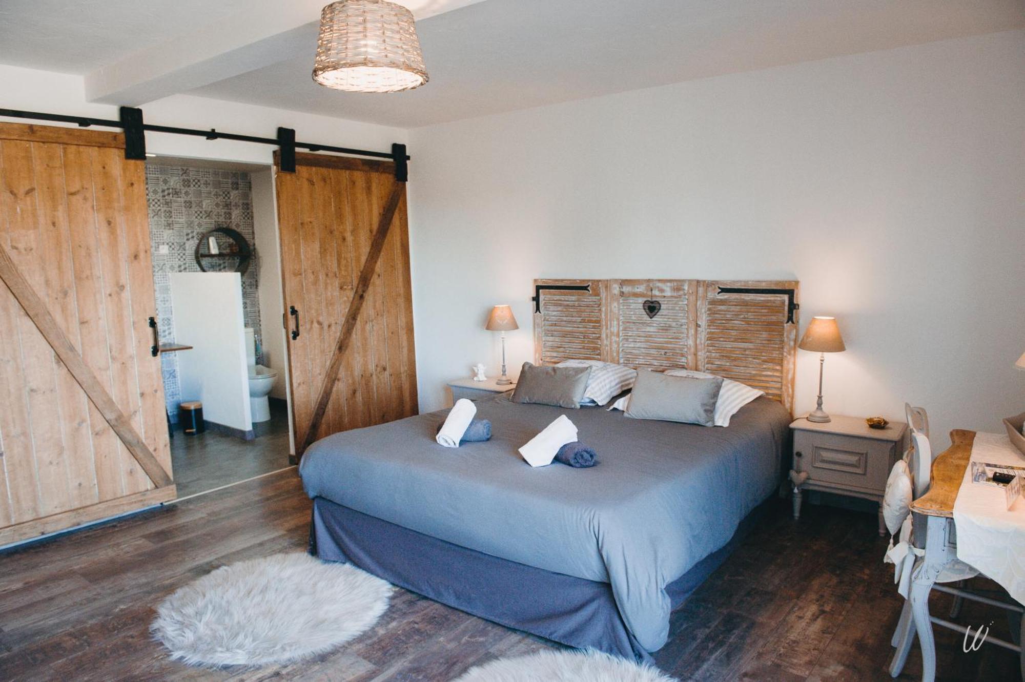 Bed and Breakfast Au Charme D'Antan Féron Exterior foto