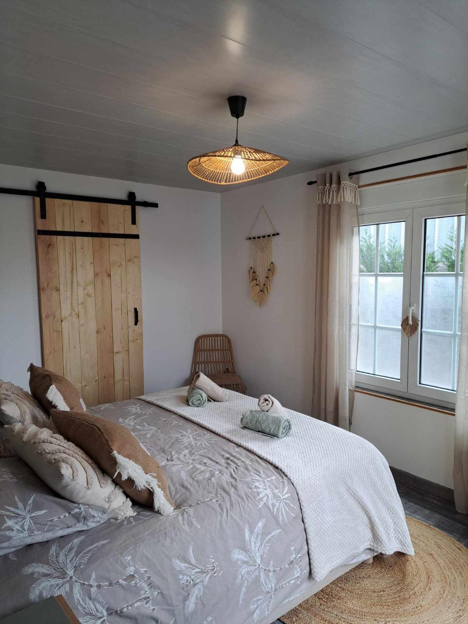 Bed and Breakfast Au Charme D'Antan Féron Exterior foto